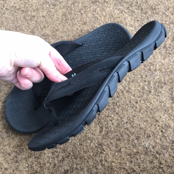 Oakley Black Flip Flop Sandals Youth 6, EU 38.5, 24cm New! - Picture 4 of 7